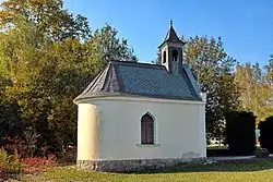 Kaplička na návsi