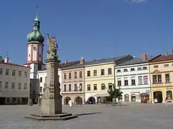 Náměstí Svobody, v pozadí kostel sv. Jakuba