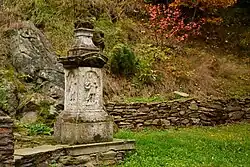 Místo 2015-10-10 Torzo sochy.jpg