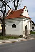 Kaplička na východě obce