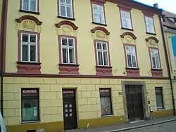 Měšťanský_dům,_Březinova_9,_Cheb.JPG