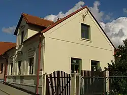 Měšťanský_dům_(Stará_Boleslav),_Hálkova_8,_Stará_Boleslav.JPG