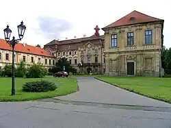 Zámek v Měšicích