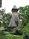 Dřevěná zvonice u kostela sv. Ludmily v Mělníku (Dezidor)
