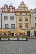 Městské domy (Pardubice), Pernštýnské nám. 58 a 59.JPG
