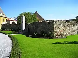 Městské_opevnění_(Vidnava).JPG
