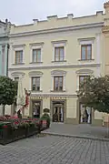 Městský dům, Pernštýnské nám. 4, Pardubice.JPG