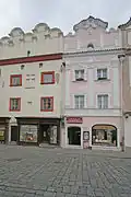 Městský dům, Pernštýnské nám. 48, Pardubice.JPG