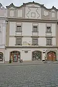Městský dům, Pernštýnské nám. 49, Pardubice.JPG