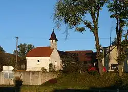 Kaple na návsi
