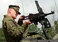 Údržba M240 na vozidle LAV