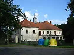 Mačice-zámek.jpg