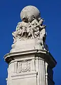 Detail – vrchol památníku