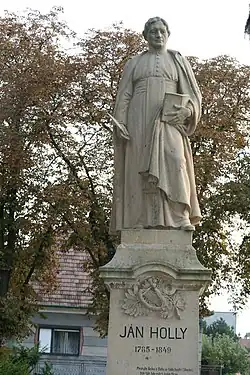 Socha Jána Hollého v Madunicích