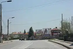Cařihradská silnice poblíž centra čtvrti Debăr