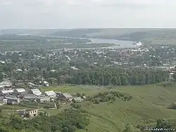 Pohled na město s řekou Vjatkou