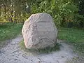 Kámen označující zeměpisný střed pevninské části Estonska