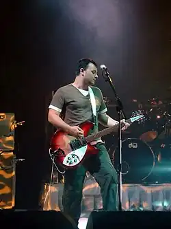 James Dean Bradfield v roce 2005