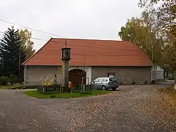 náves