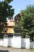 Mariánské Radčice - socha na mostě Nepomuk.JPG