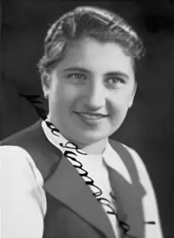 1938
