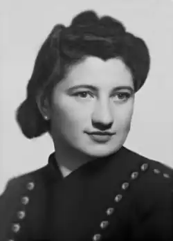 1945