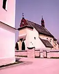 Pohled na kostel z jihozápadu od zvonice