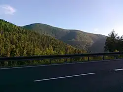 Medvědí hora ze silnice I/44