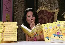 Meg Cabot na britském čtení knih v říjnu 2004