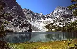 jezero Merriam Lake