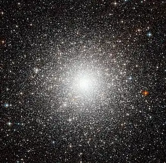 M54 na snímku z Hubbleova vesmírného dalekohledu