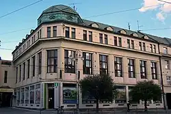 Mestska sporitelna, nam. Republiky 1, Pardubice (01).JPG