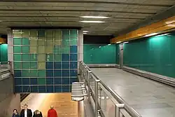 Mozaika ve vstupu na nástupiště