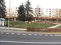 Tři květy (1989) na nám. 8. května v Meziboří