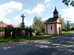 Kříž a kaple