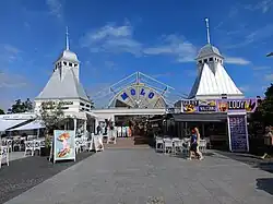 Centrální vchod na molo