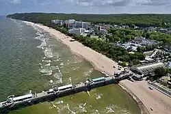 Pláž s molem