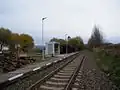 Pohled na nástupiště a kolej ve směru Panský