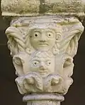 Románská figurální hlavice (Milstatt, Rakousko)