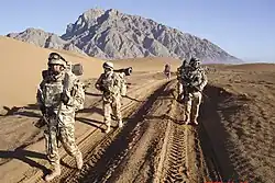Rumunští vojáci na hlídce v Afghánistánu (2009)