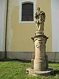 Mlázovice,_socha_sv._Františka_Xaverského.jpg