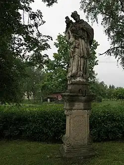 Mladošovice, socha svatého Jana Nepomuckého.jpg