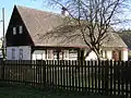 Chaloupka čp. 8 poblíž kostela