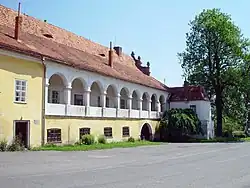 Zámek Mokrosuky
