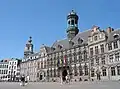 Náměstí Grand-Place s radnicí