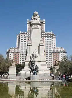 Cervantesův památník na Plaza de España