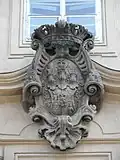 Erb nad vchodem