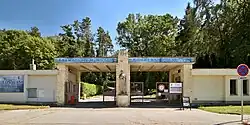 Vstupní brána Motolského hřbitova