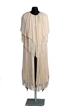 Večerní plášť s třásněmi, kolem r. 1925