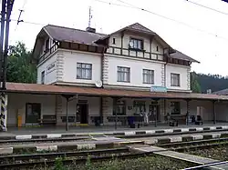 Staniční budova